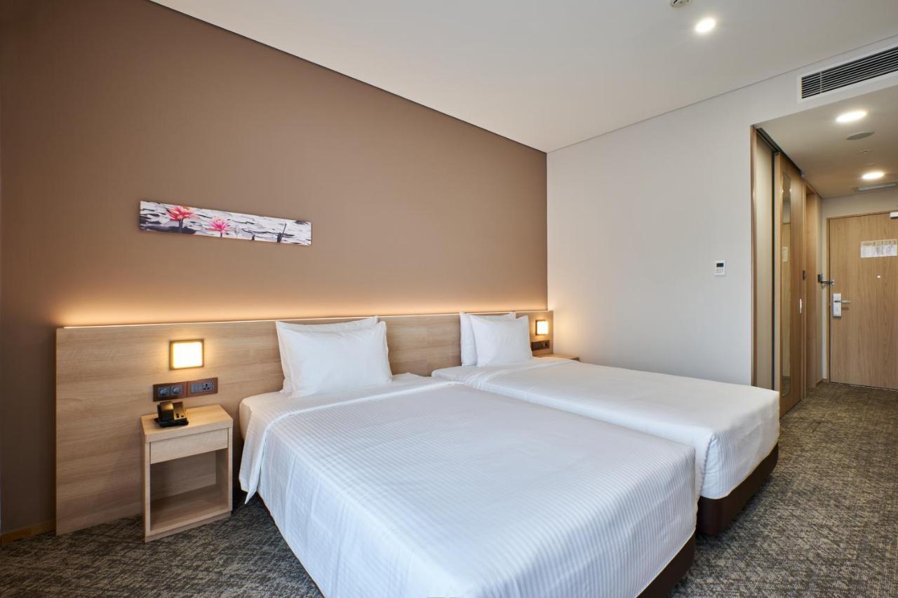 Готель Sotetsu Grand Fresa Saigon 相鉄グランドフレッサ サイゴン Хошимін Екстер'єр фото